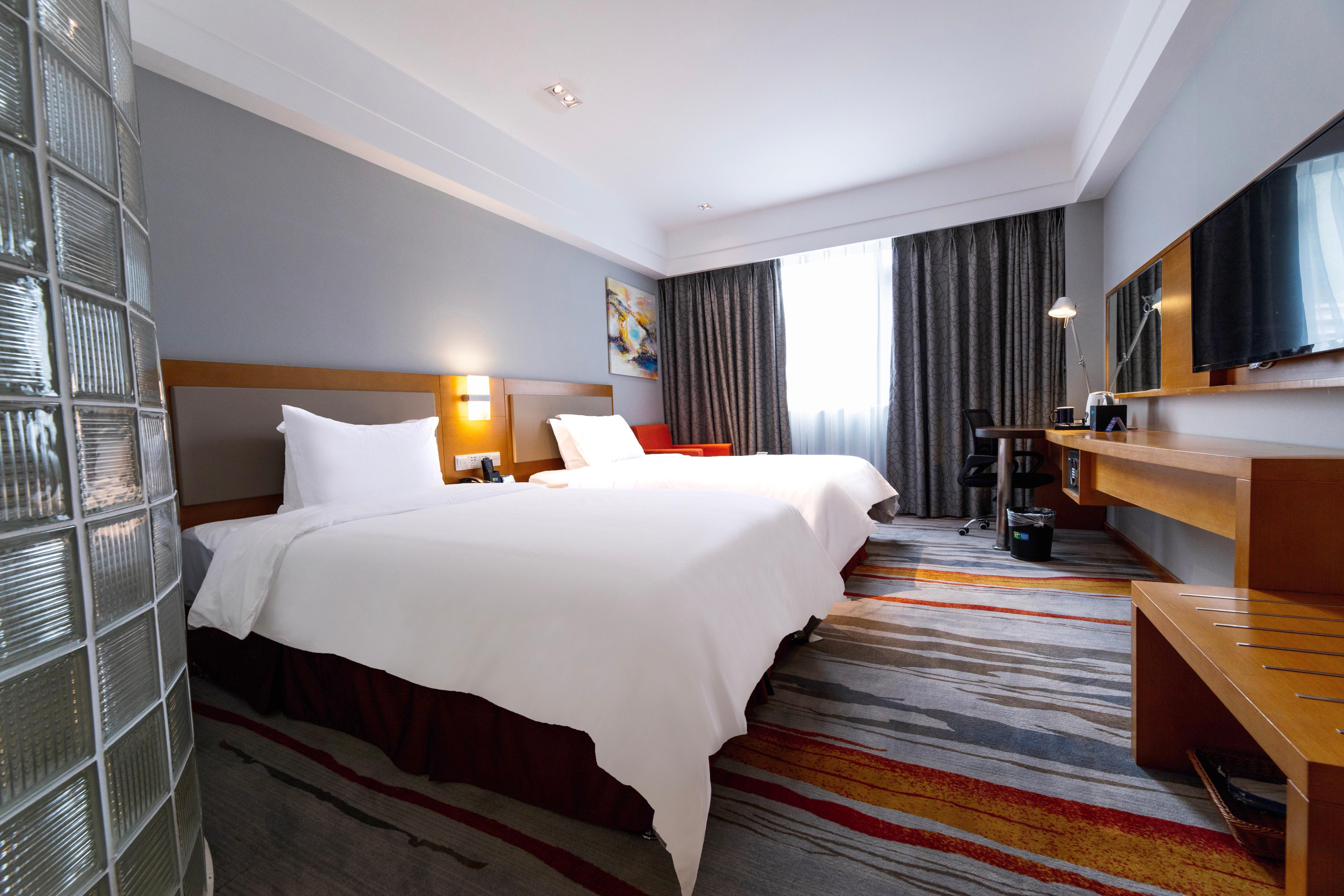 Holiday Inn Express Daocheng Yading, An Ihg Hotel Exterior photo